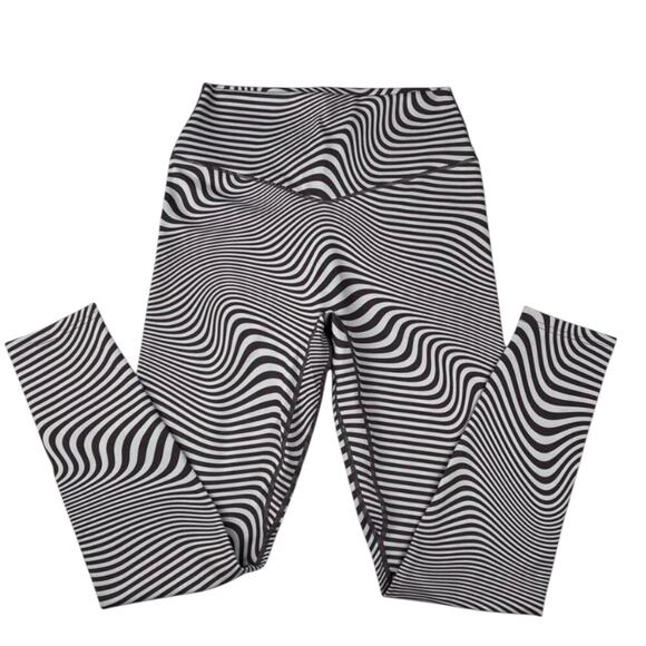 Vitality x Cosmopolitan Storm Print High Waist Leggings Black & White Large - Picture 1 of 7